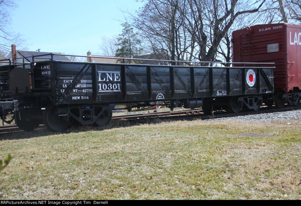 LNE 10301